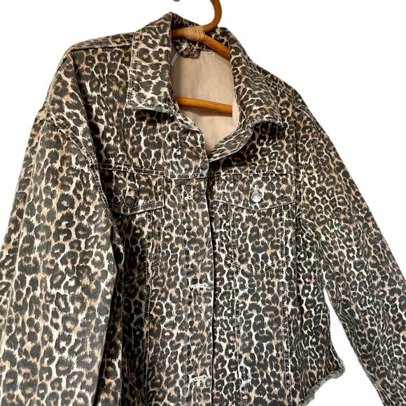 Free People Cheetah Leopard Cropped Denim Jacket Raw Edge L $108 - Picture 3 of 5